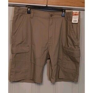 NWT Wrangler Performance Utility Khaki Men's Shorts Size 40
